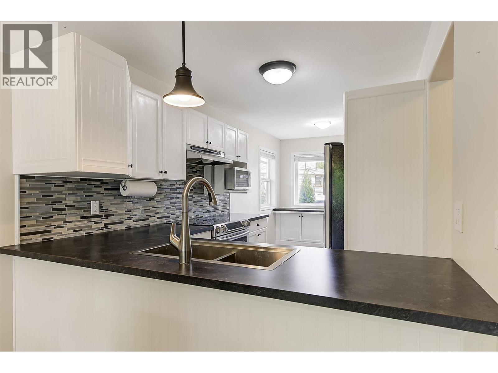 133 Wyndham Crescent Unit# 110