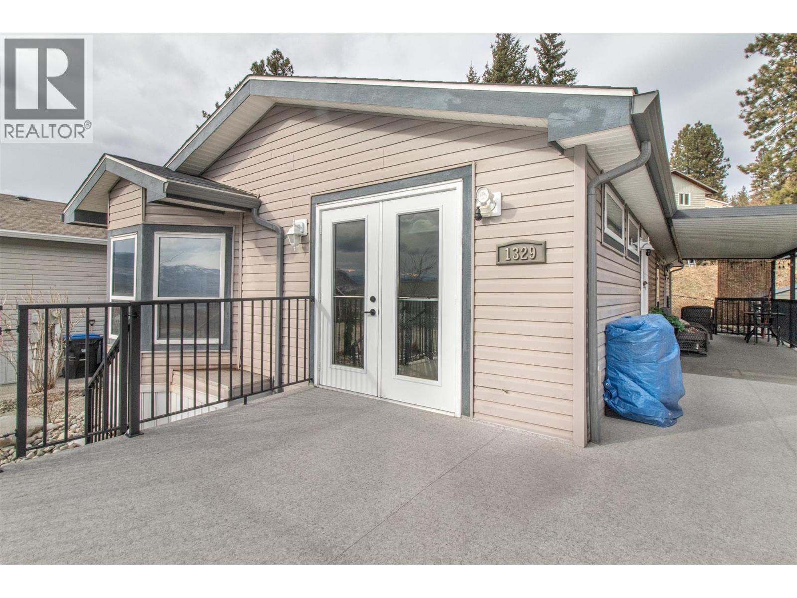 2440 Old Okanagan Highway Unit# 1329