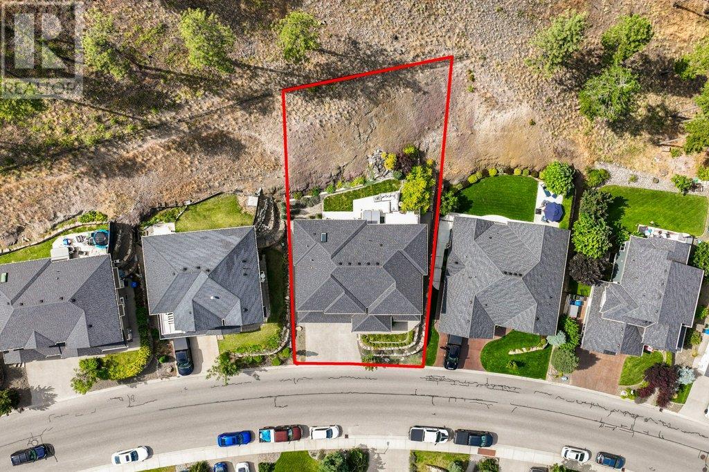 288 Upper Canyon Drive N