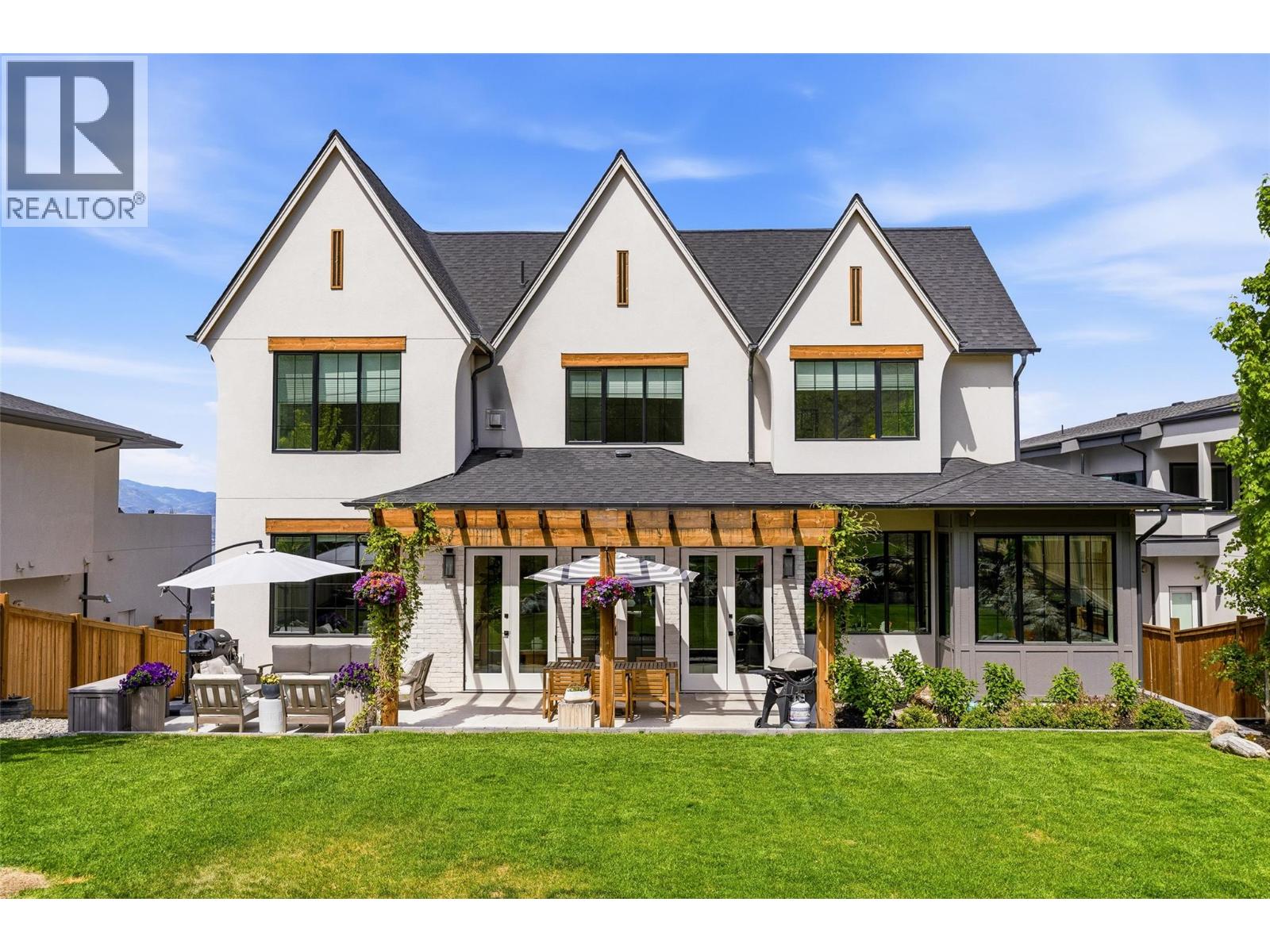 622 Trumpeter Road