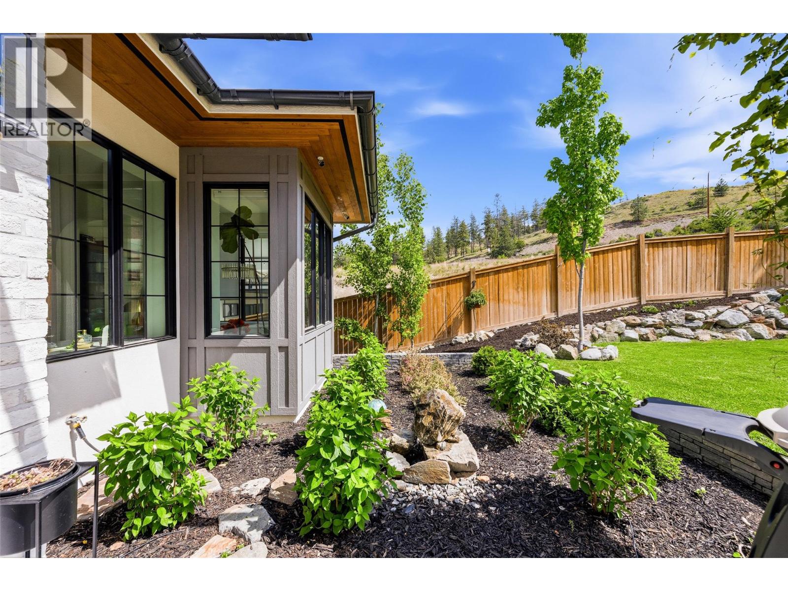 622 Trumpeter Road