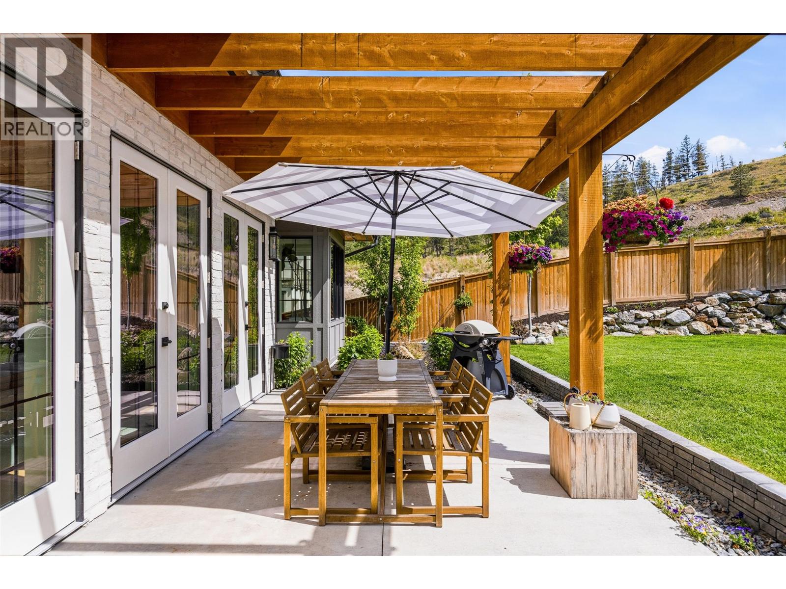 622 Trumpeter Road