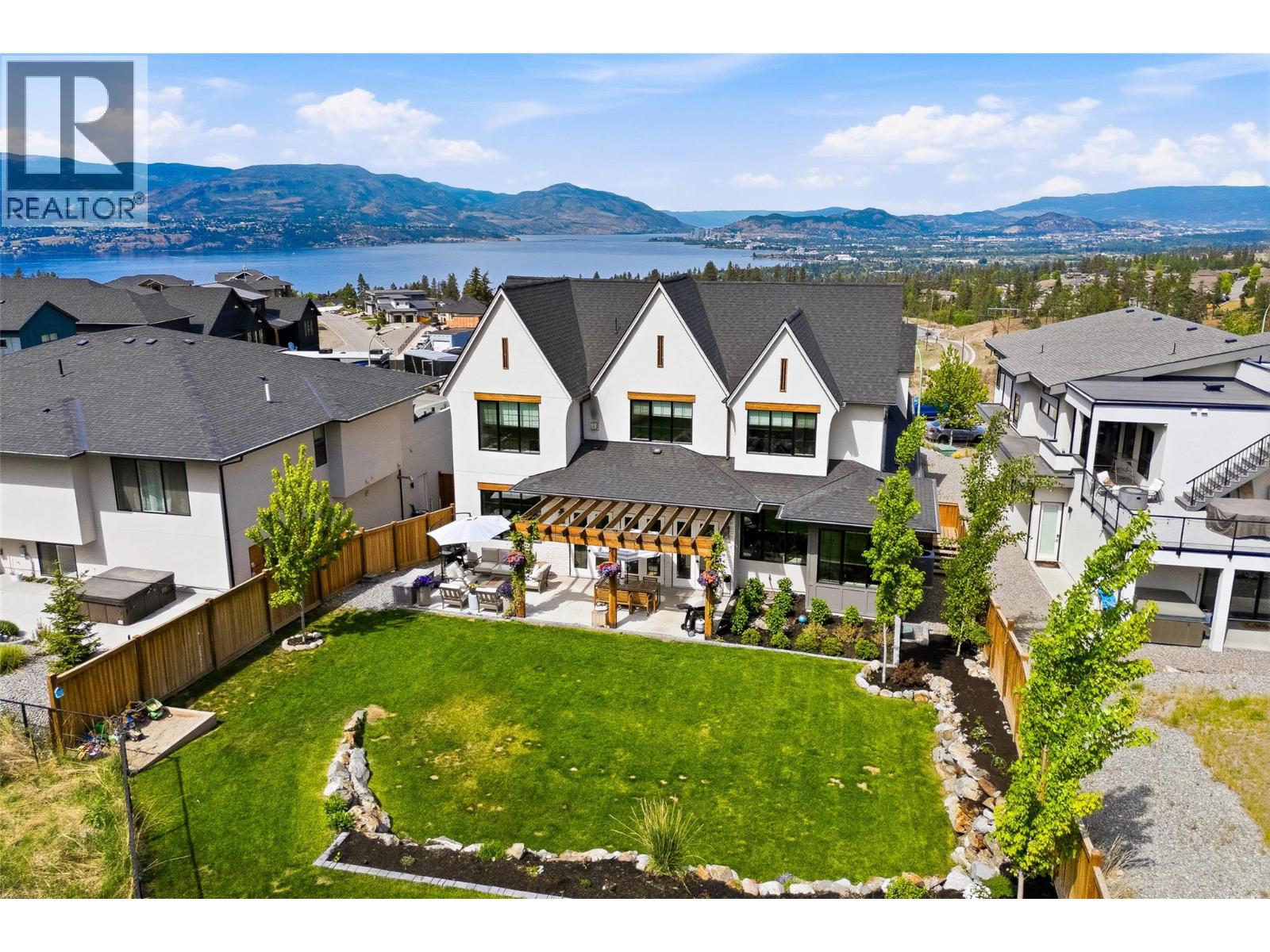 622 Trumpeter Road
