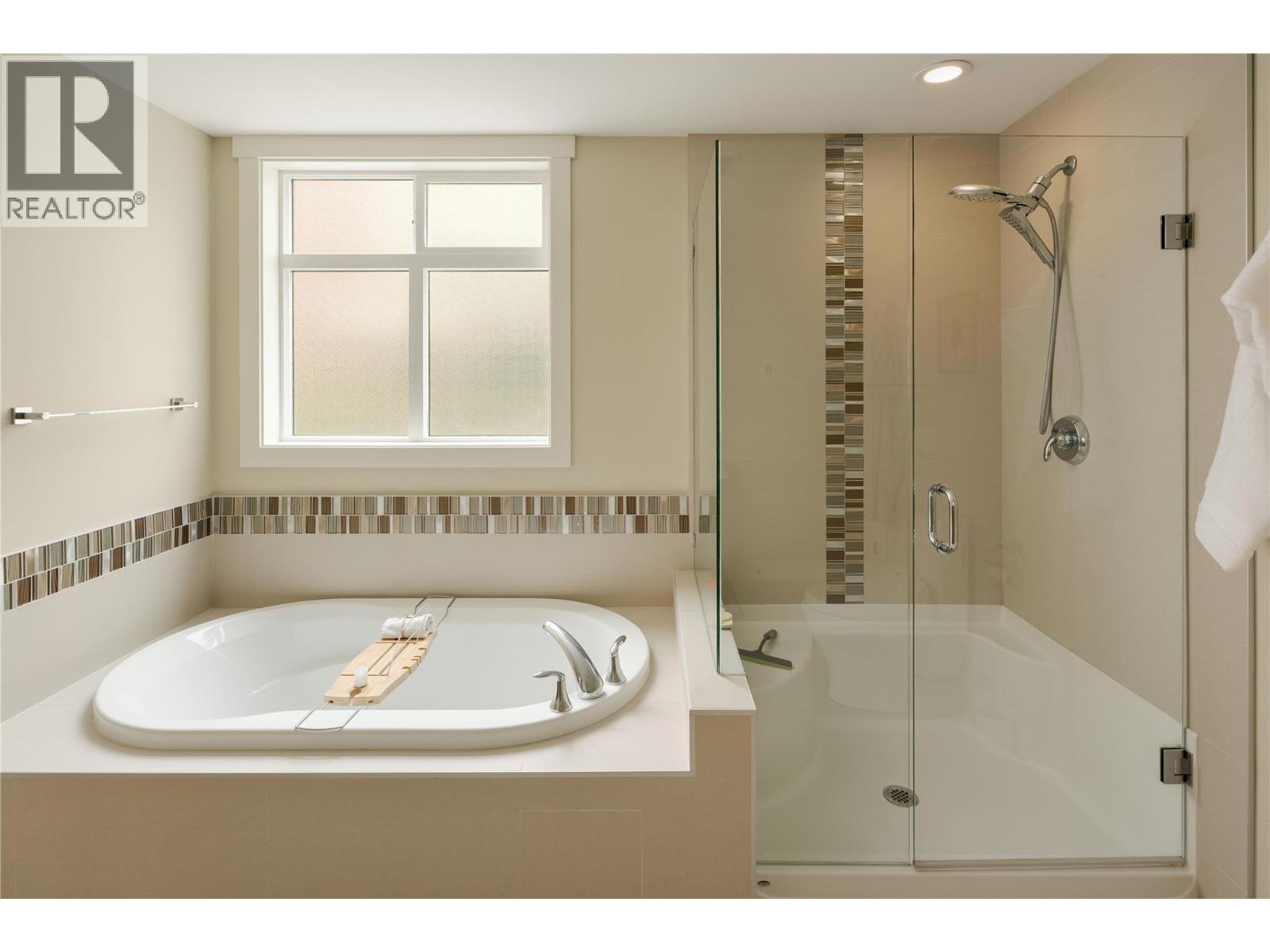 3865 Truswell Road Unit# 204