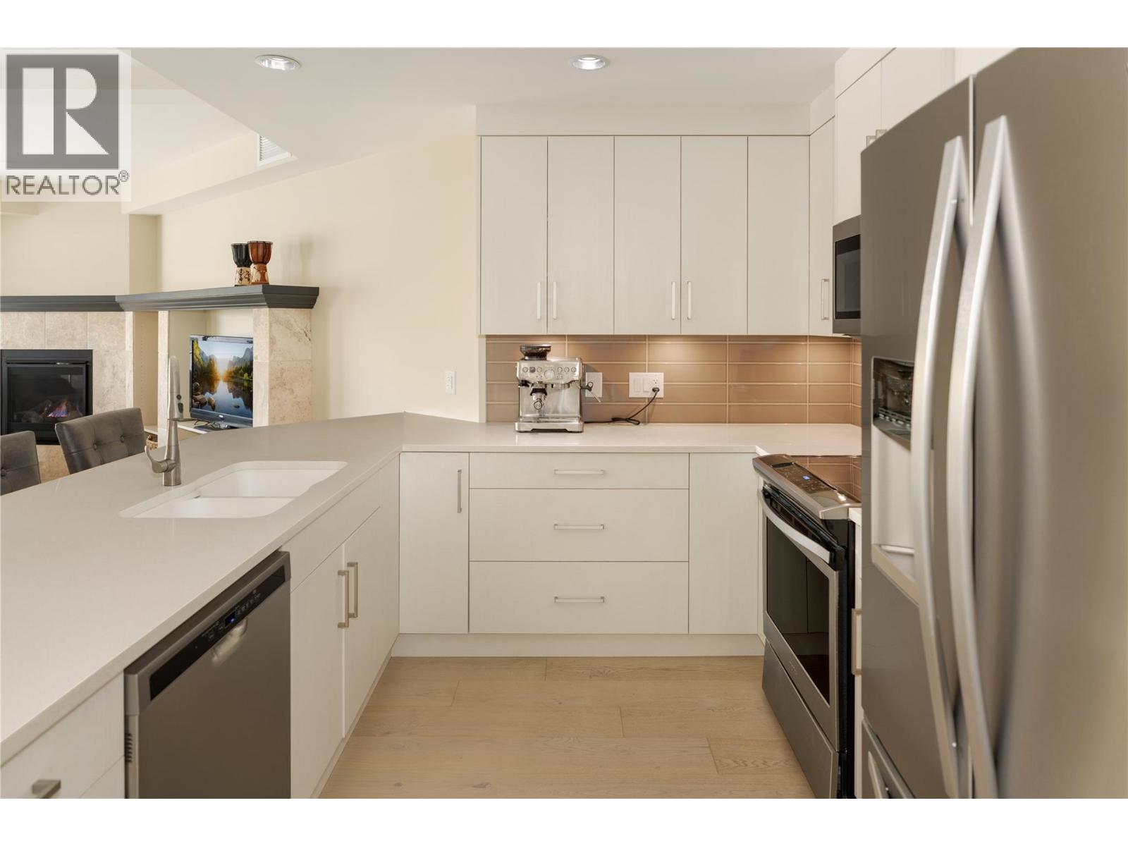 3865 Truswell Road Unit# 204