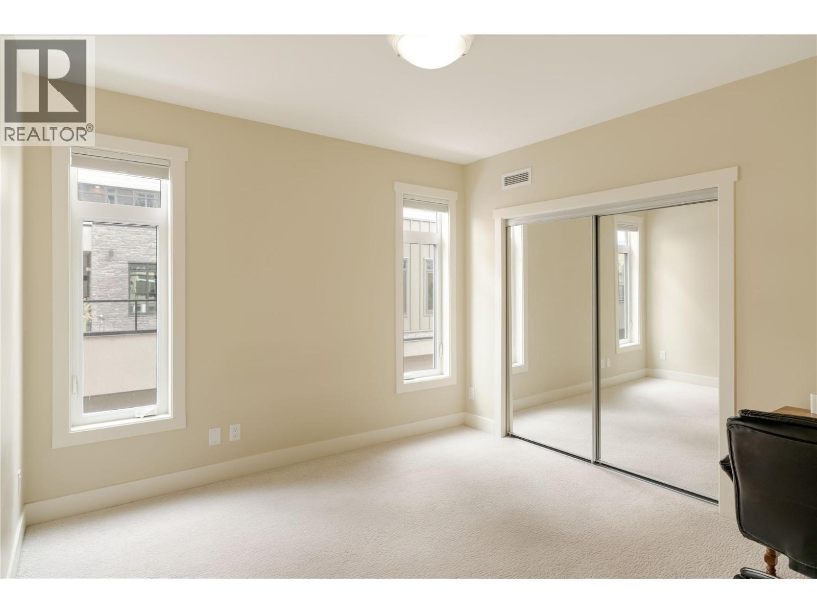 3865 Truswell Road Unit# 204