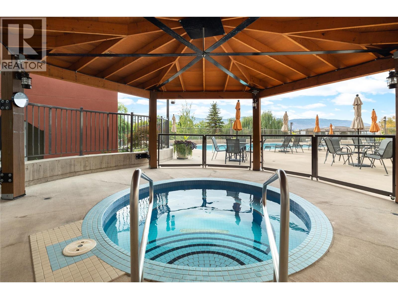 3865 Truswell Road Unit# 204