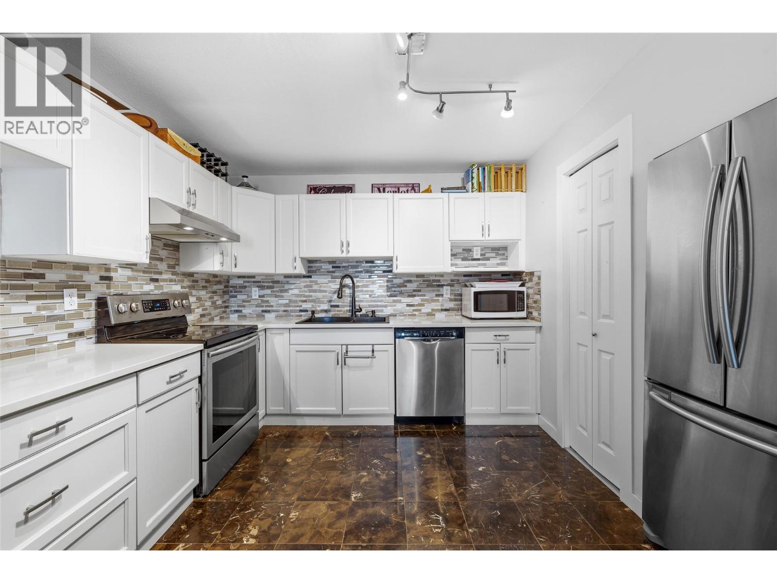 3155 De Montreuil Court Unit# 405