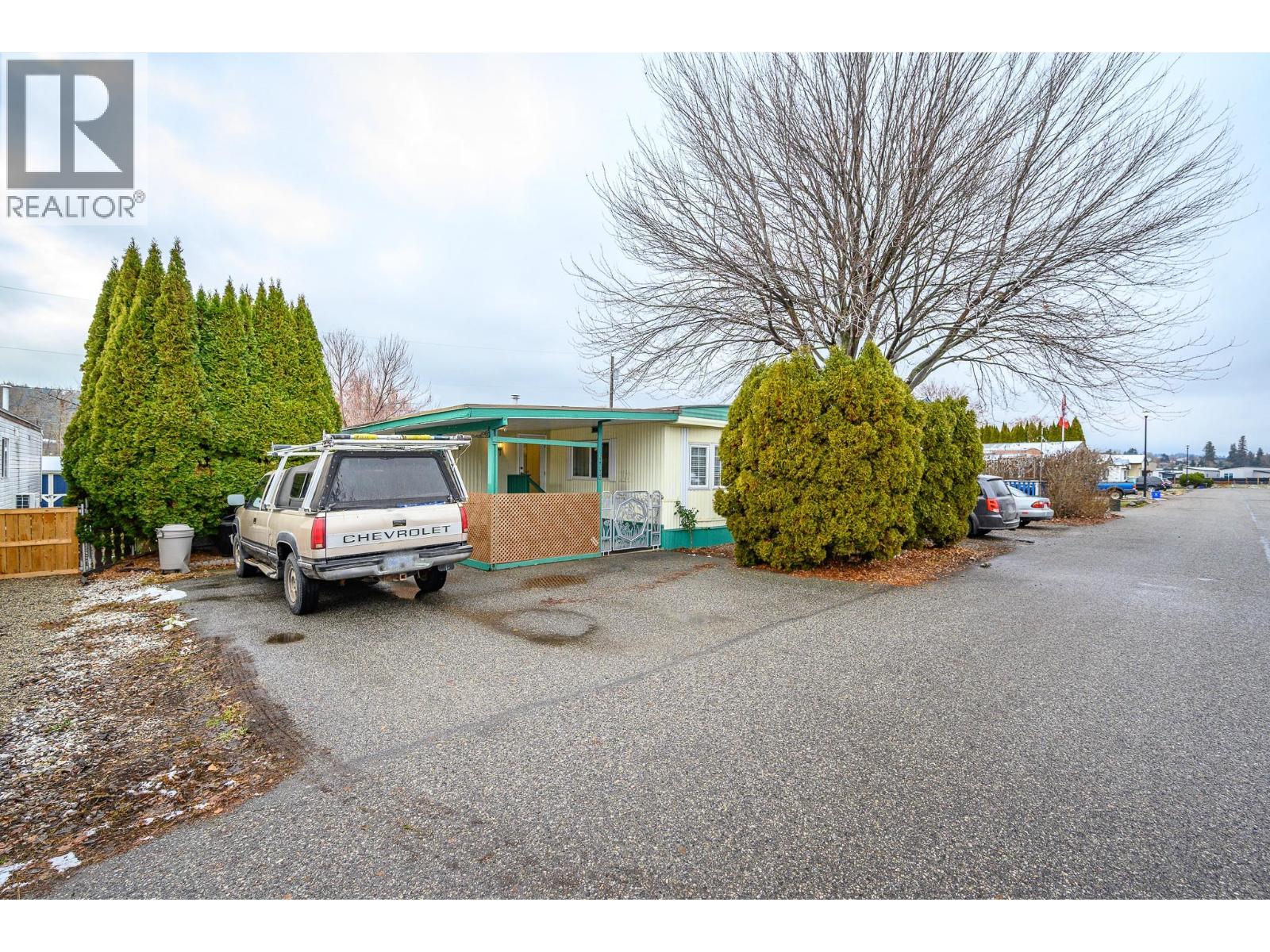 720 Commonwealth Road Unit# 64
