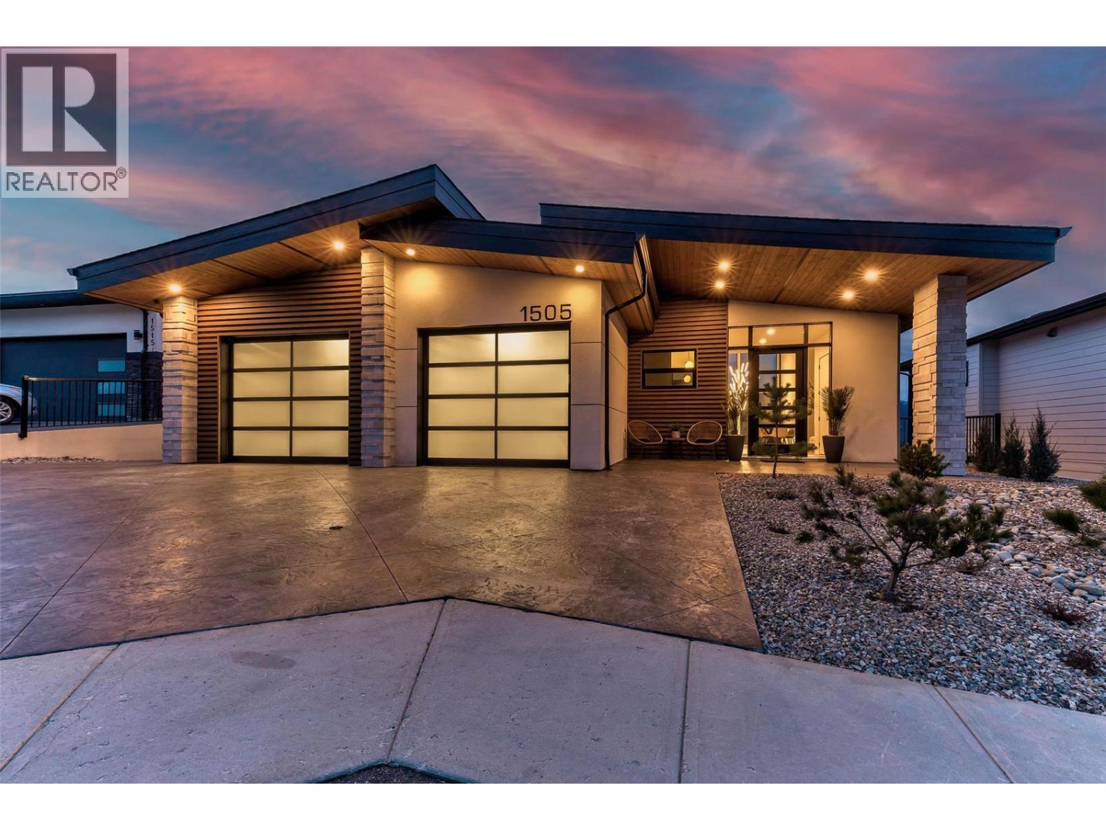 1505 Fairwood Lane