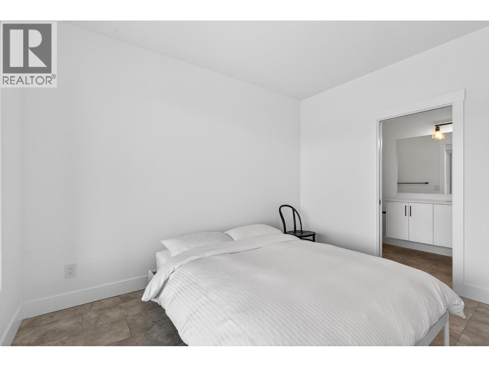 9201 Okanagan Centre Road W Unit# 2