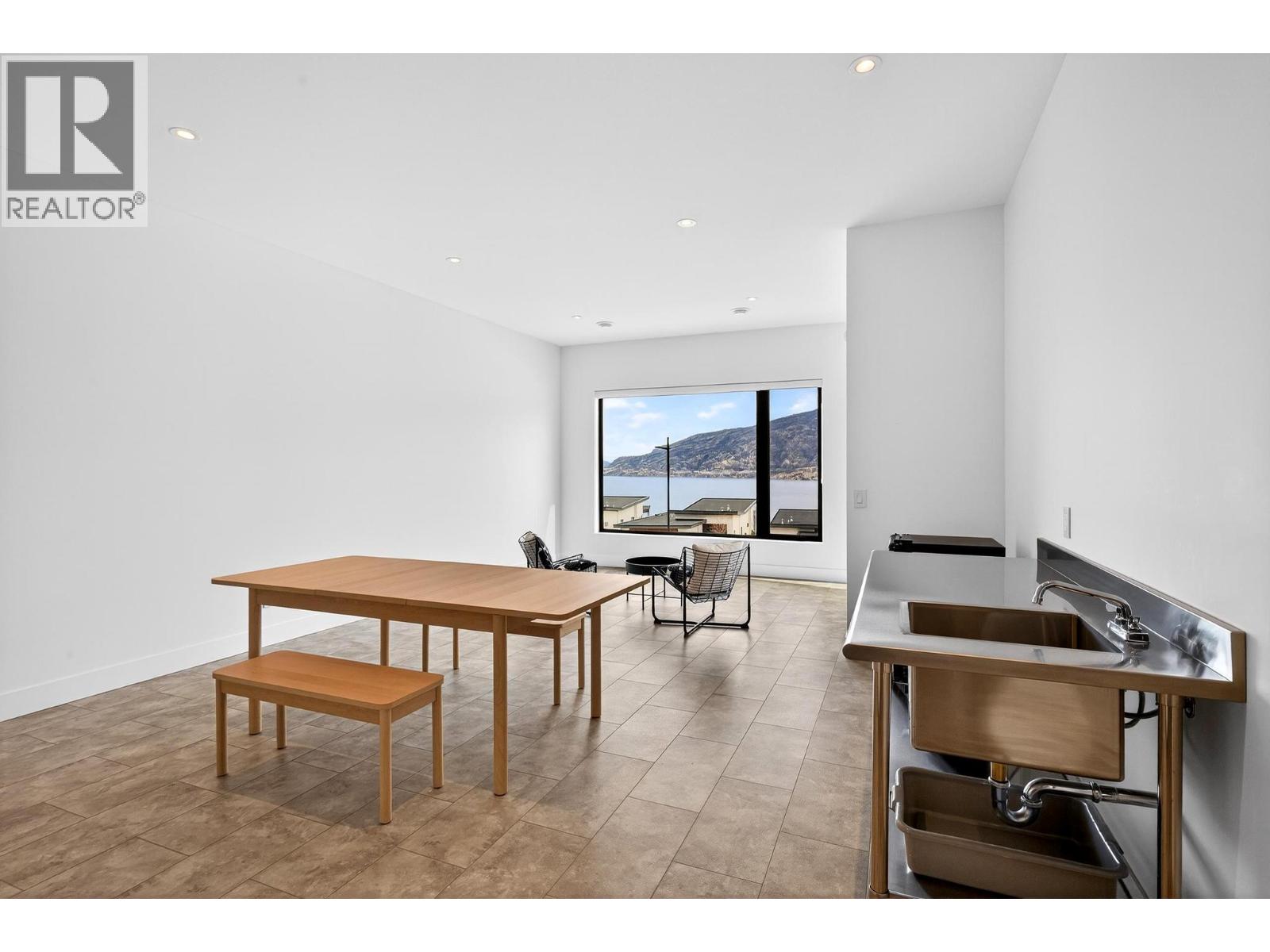 9201 Okanagan Centre Road W Unit# 2