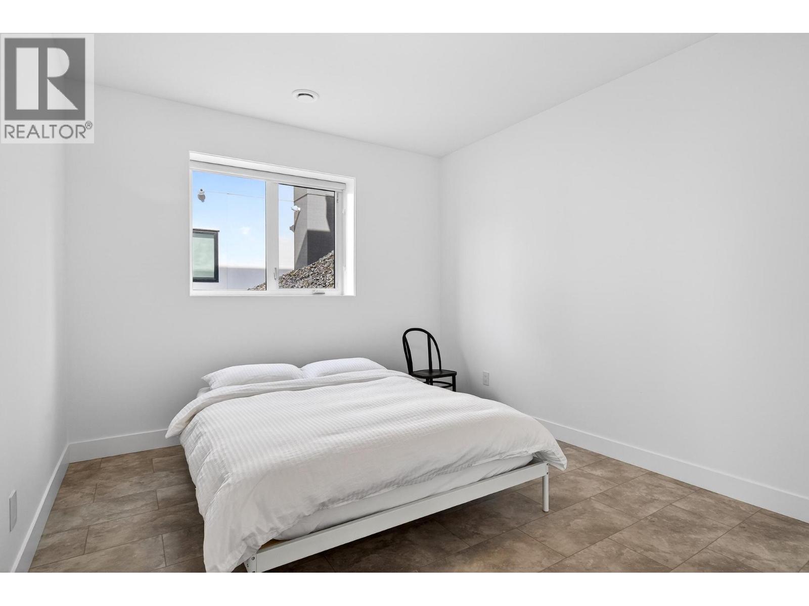 9201 Okanagan Centre Road W Unit# 2