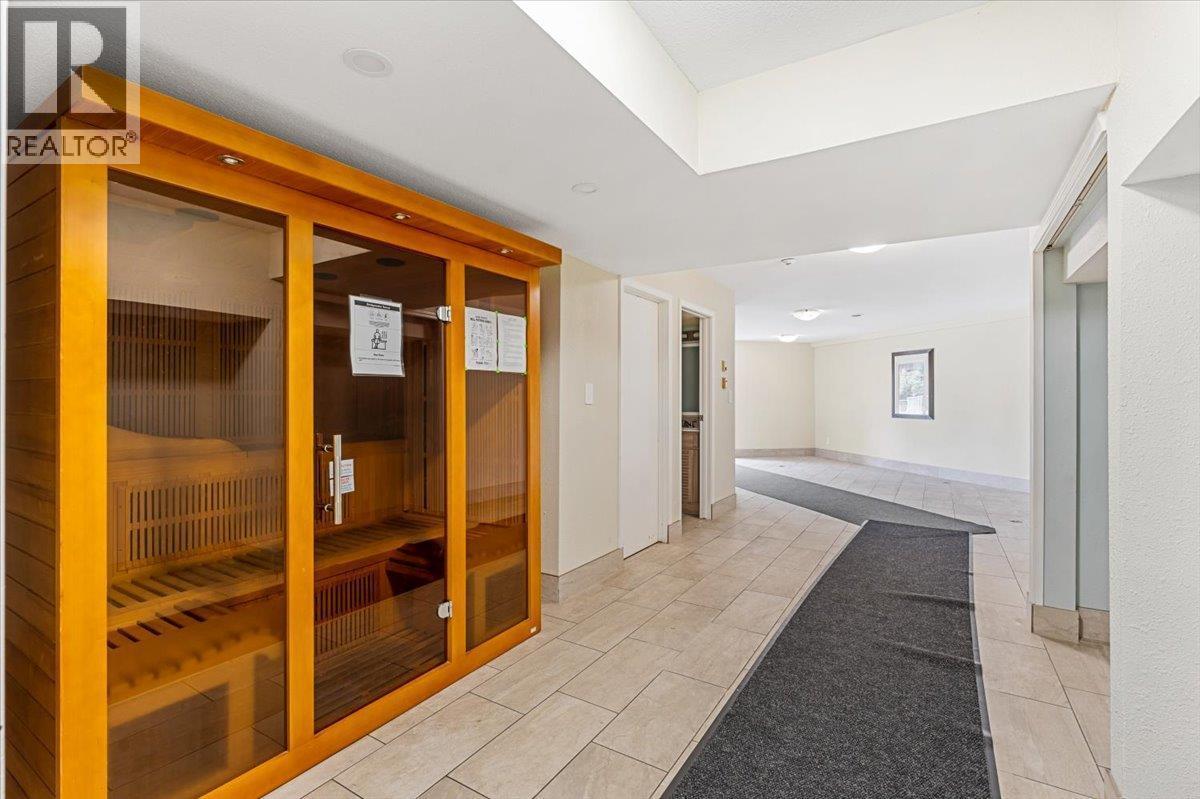 735 Cook Road Unit# 208C