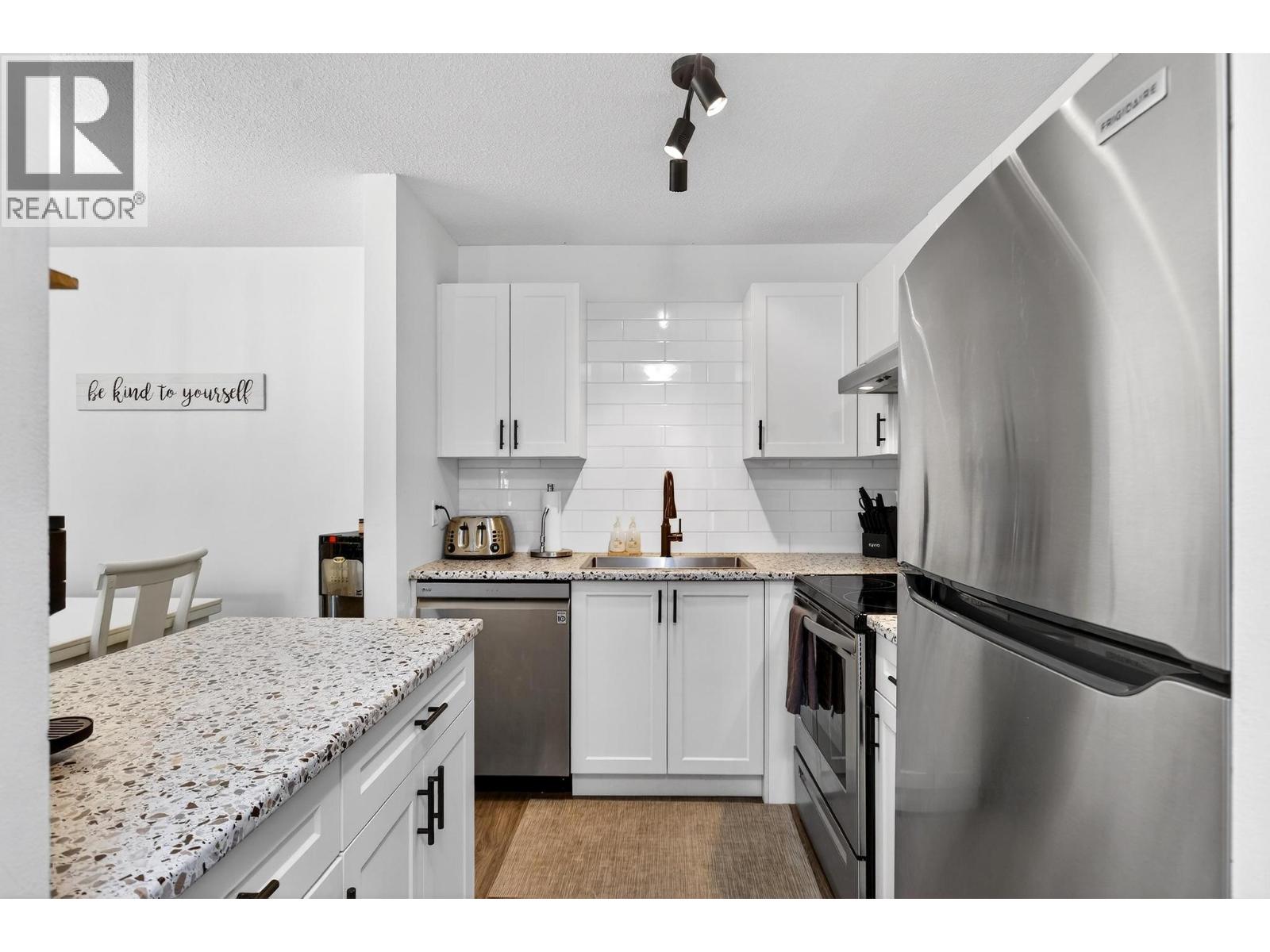 735 Cook Road Unit# 208C