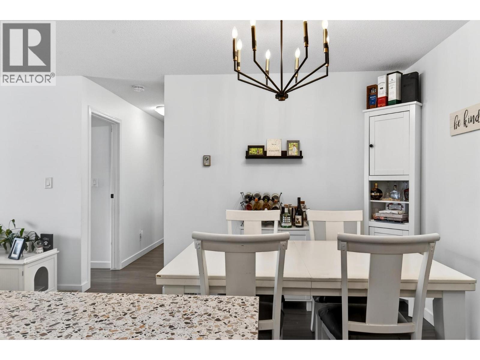 735 Cook Road Unit# 208C