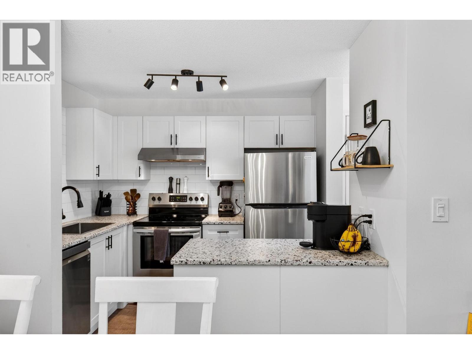 735 Cook Road Unit# 208C