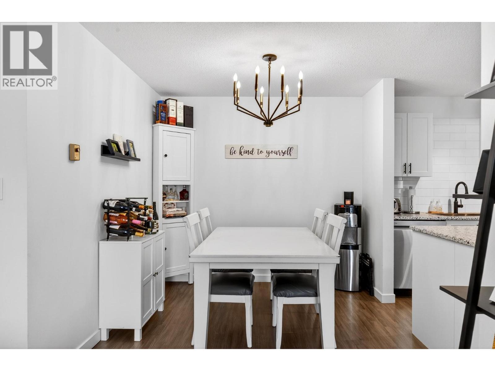 735 Cook Road Unit# 208C