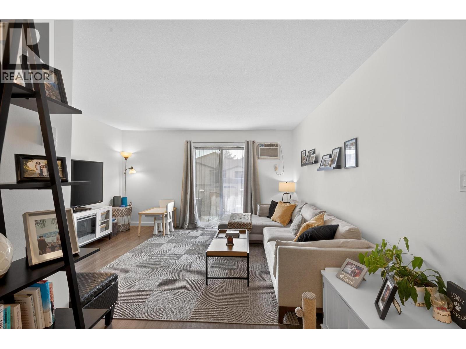 735 Cook Road Unit# 208C