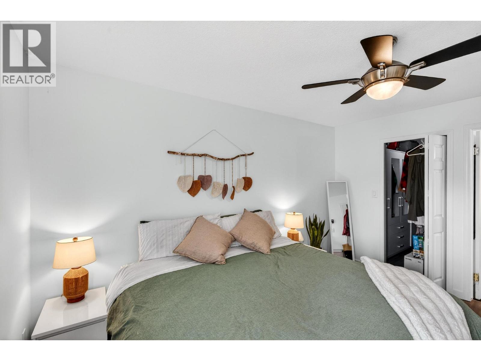 735 Cook Road Unit# 208C
