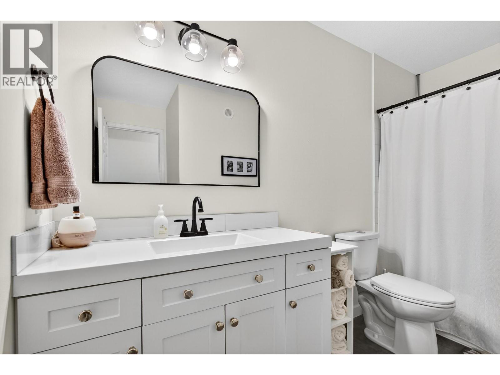 735 Cook Road Unit# 208C