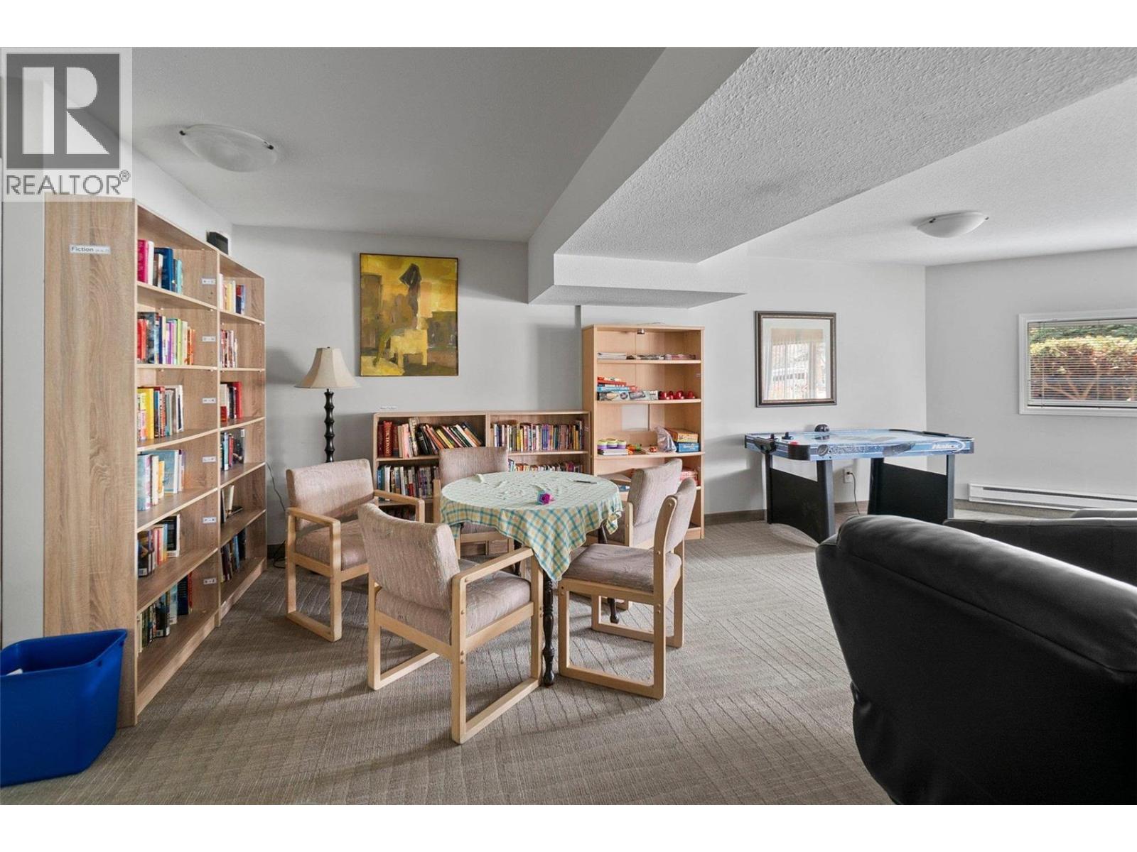 735 Cook Road Unit# 208C