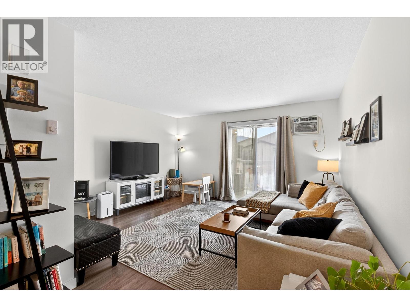 735 Cook Road Unit# 208C