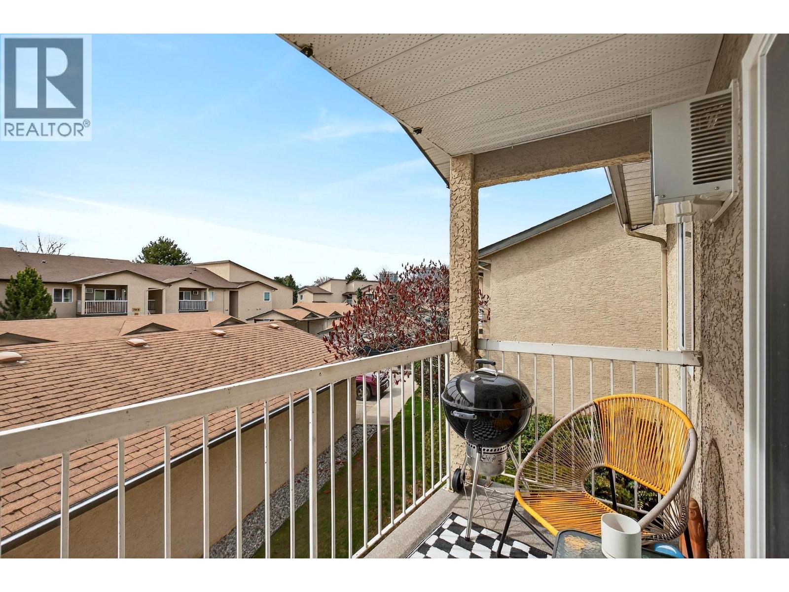 735 Cook Road Unit# 208C