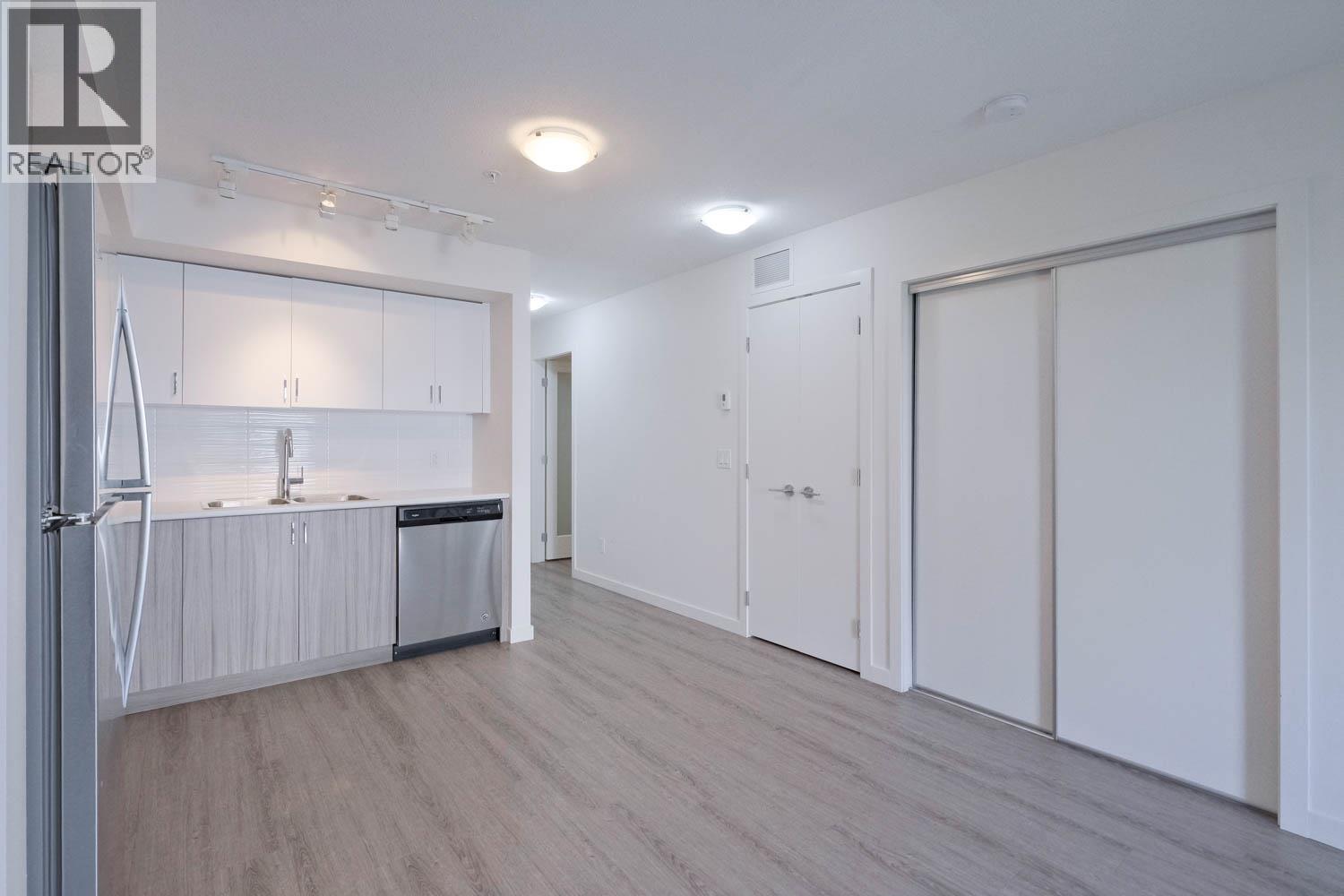 625 Academy Way Unit# 223