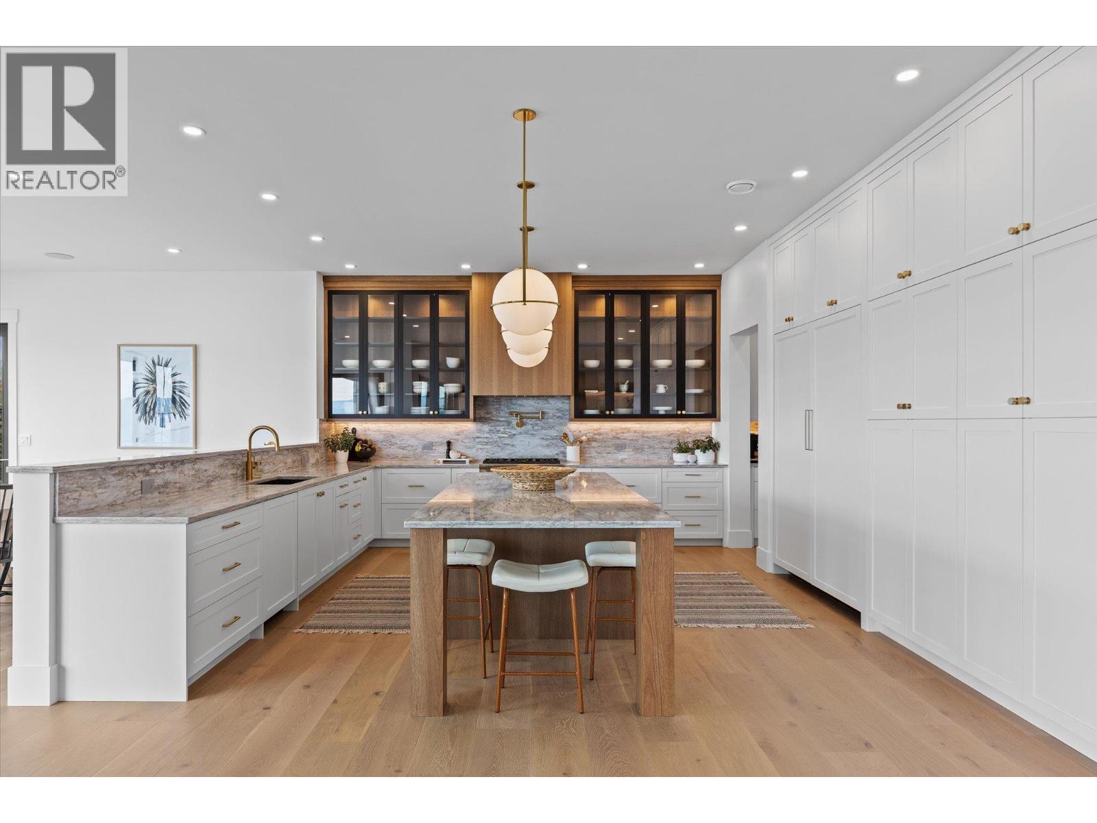 5631 Upper Mission Court
