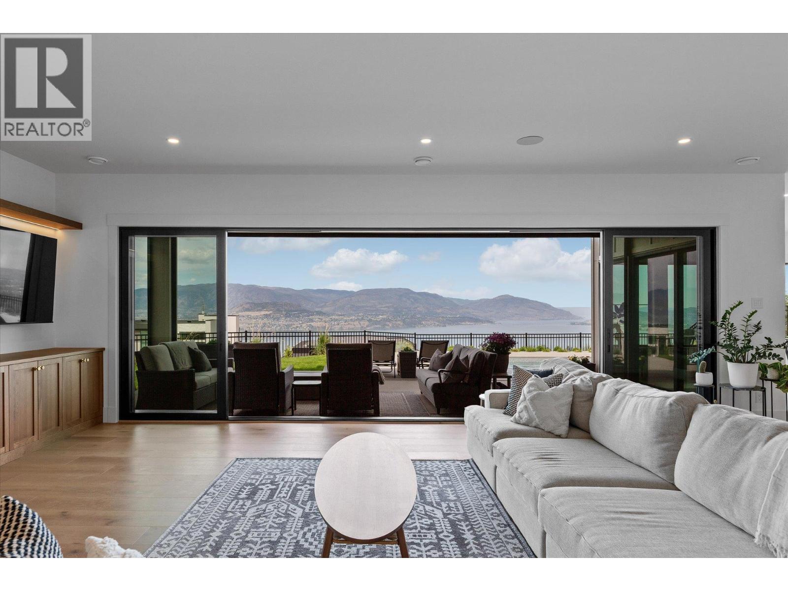 5631 Upper Mission Court