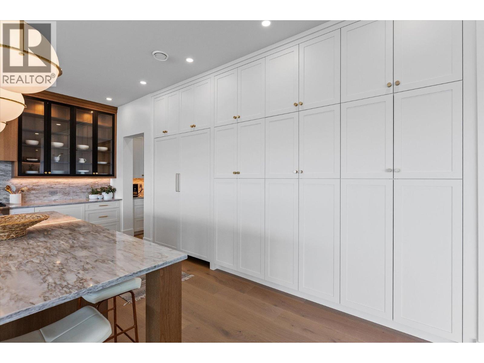 5631 Upper Mission Court