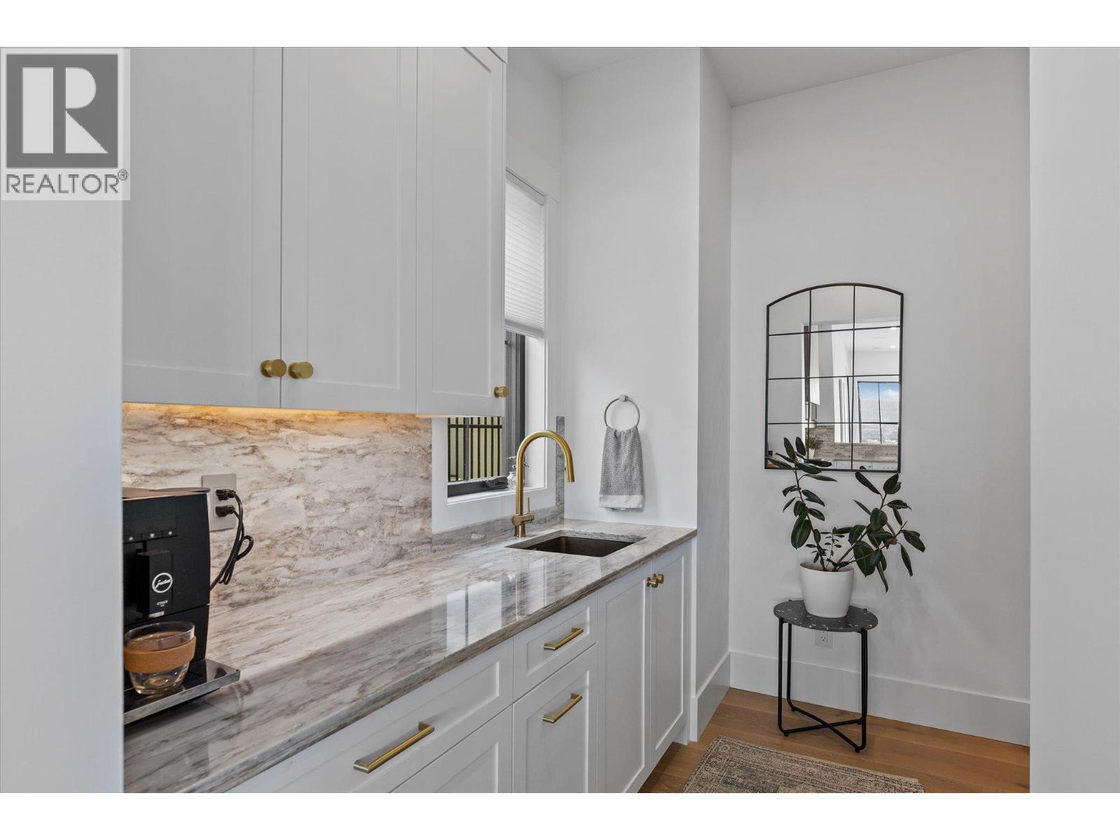 5631 Upper Mission Court