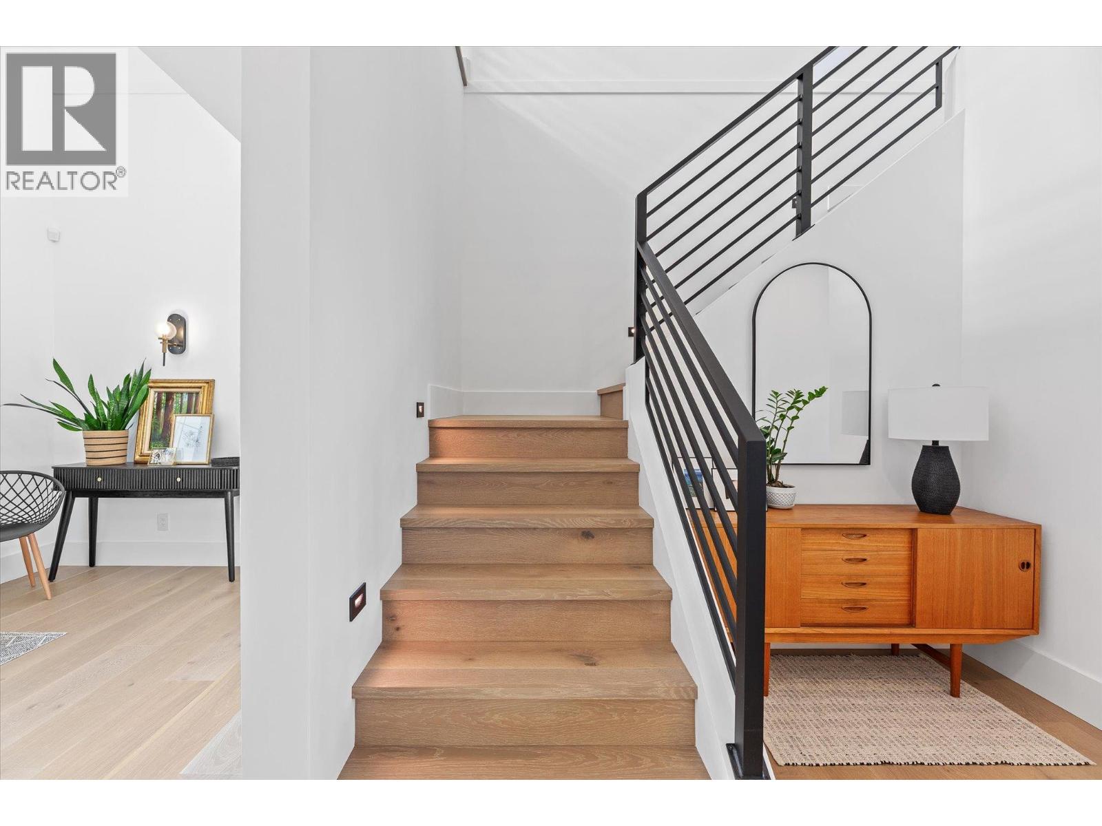 5631 Upper Mission Court