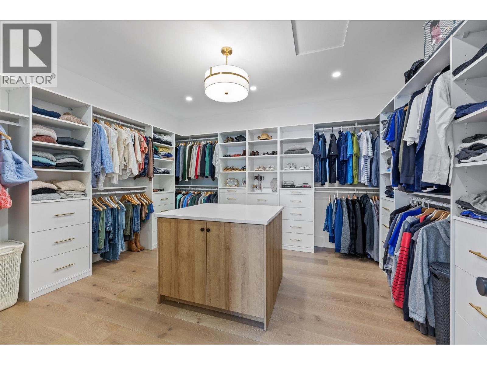 5631 Upper Mission Court