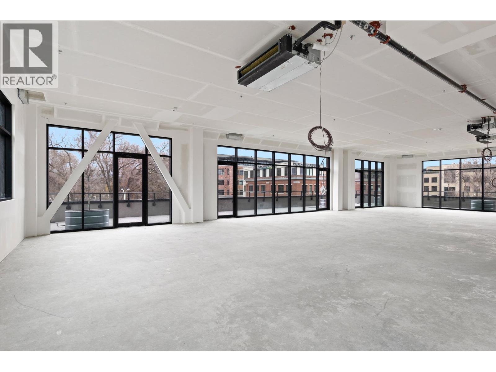 550 Osprey Avenue Unit# 3rd FL