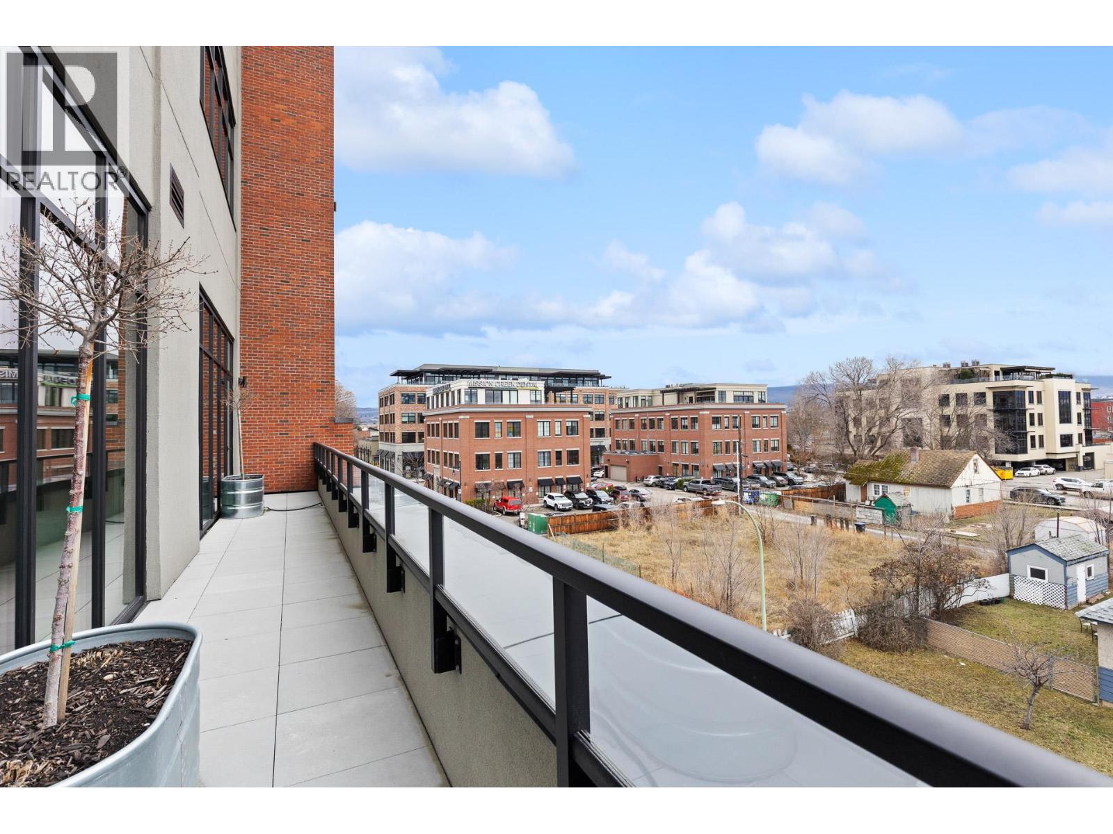 550 Osprey Avenue Unit# 3rd FL