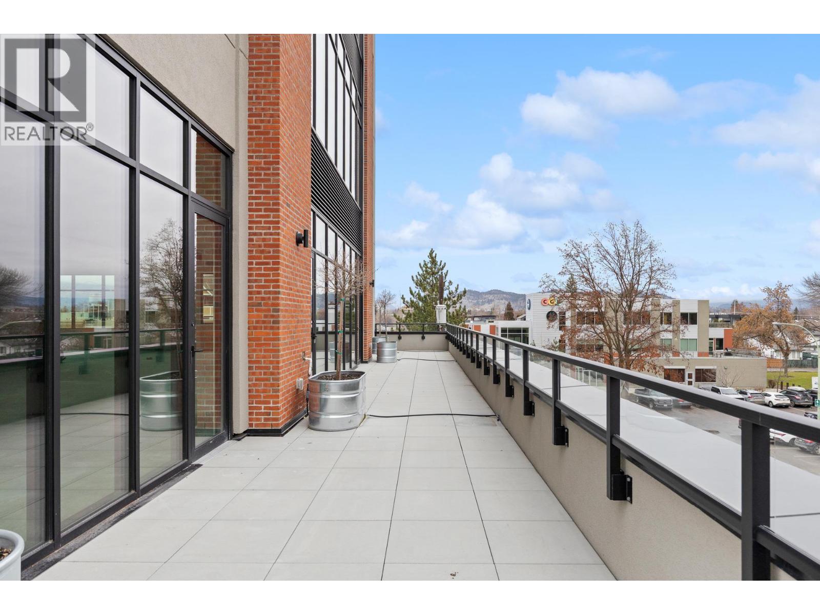 550 Osprey Avenue Unit# 3rd FL