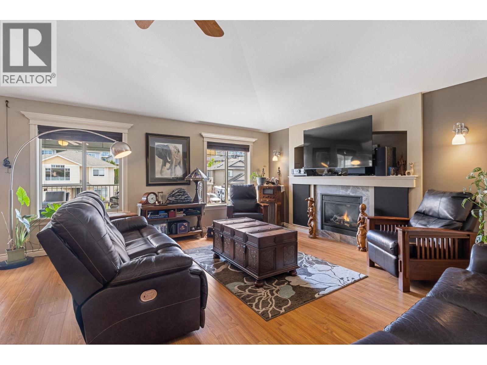 534 South Crest Drive