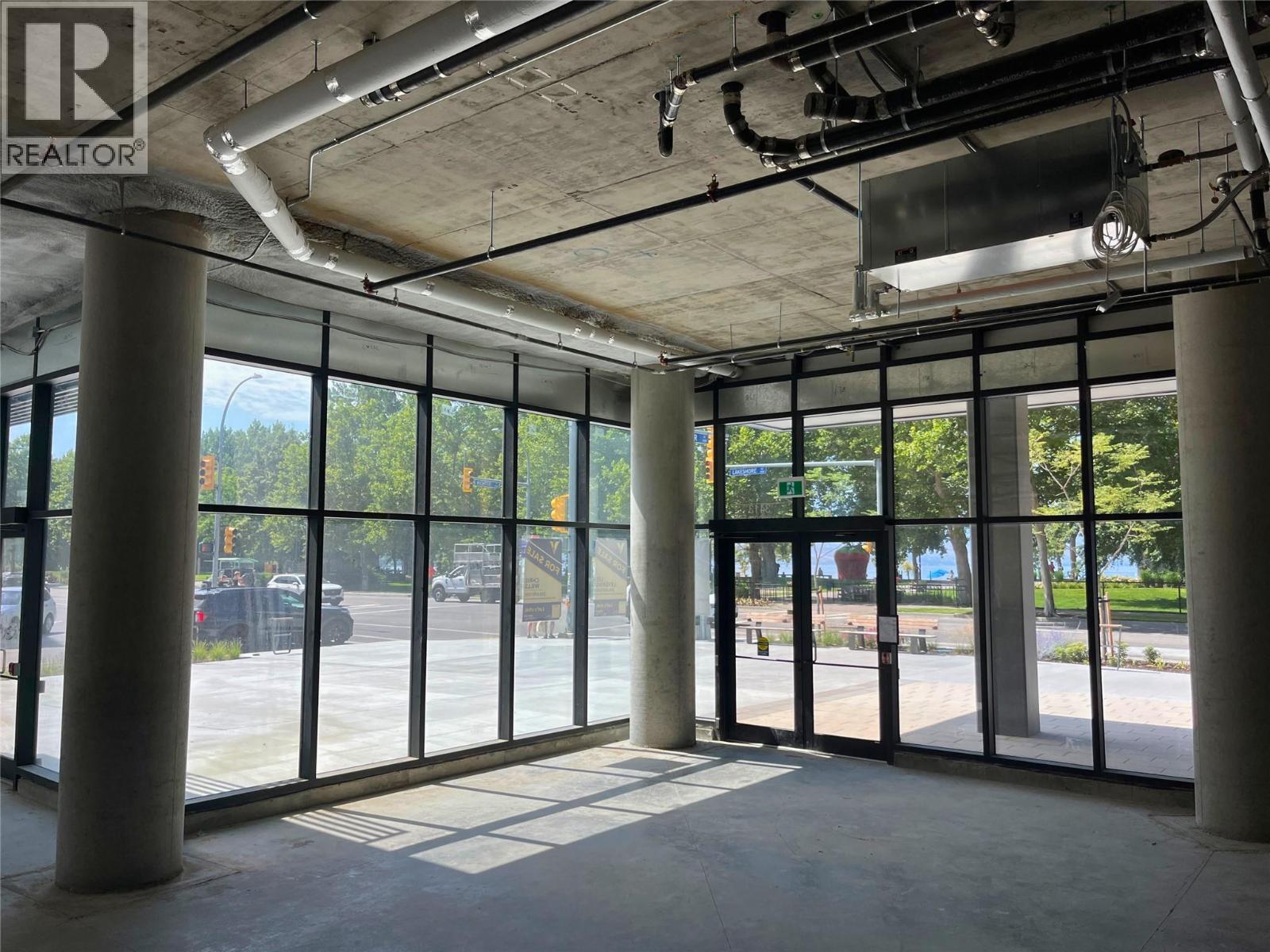 3413 Lakeshore Road