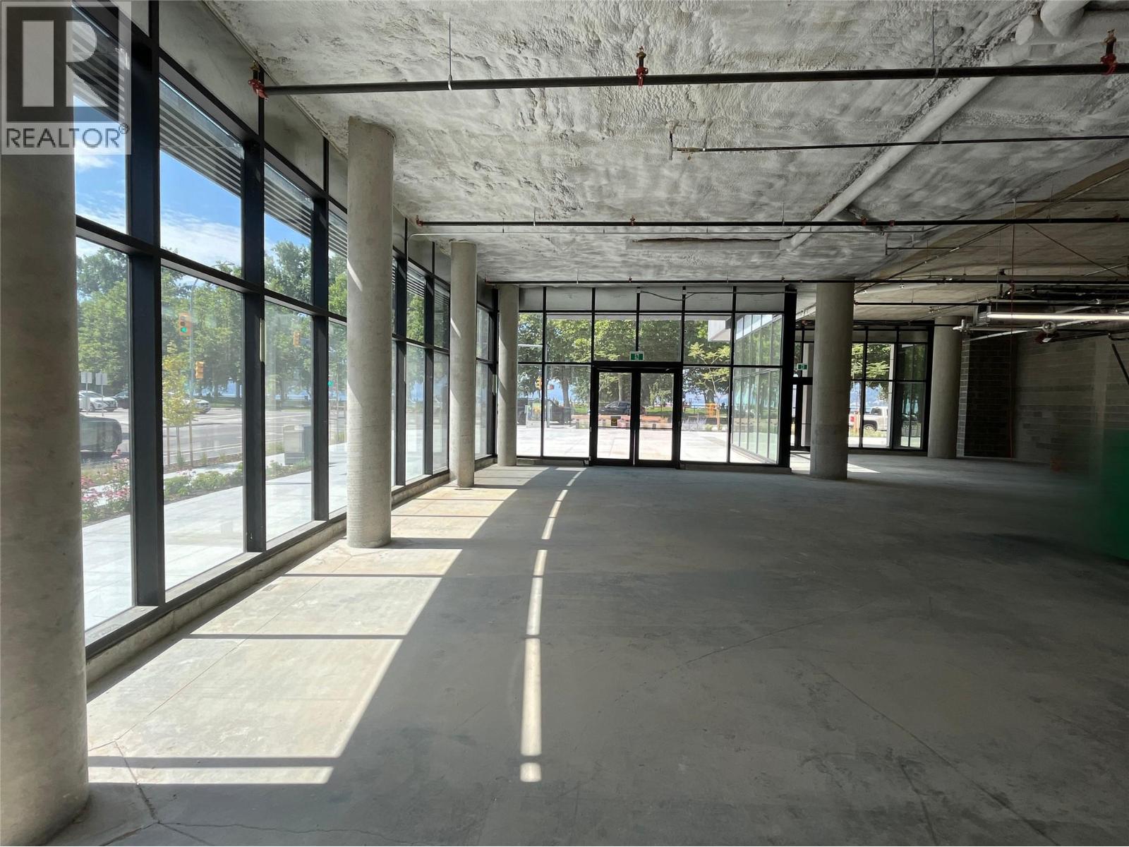 3413 Lakeshore Road