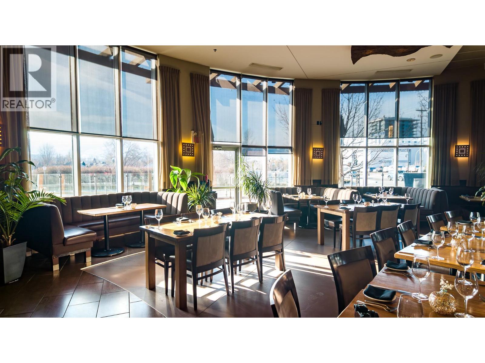 3799 Lakeshore Road