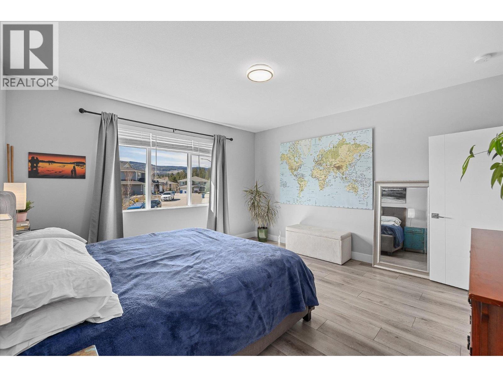 3321 Hawks Crescent