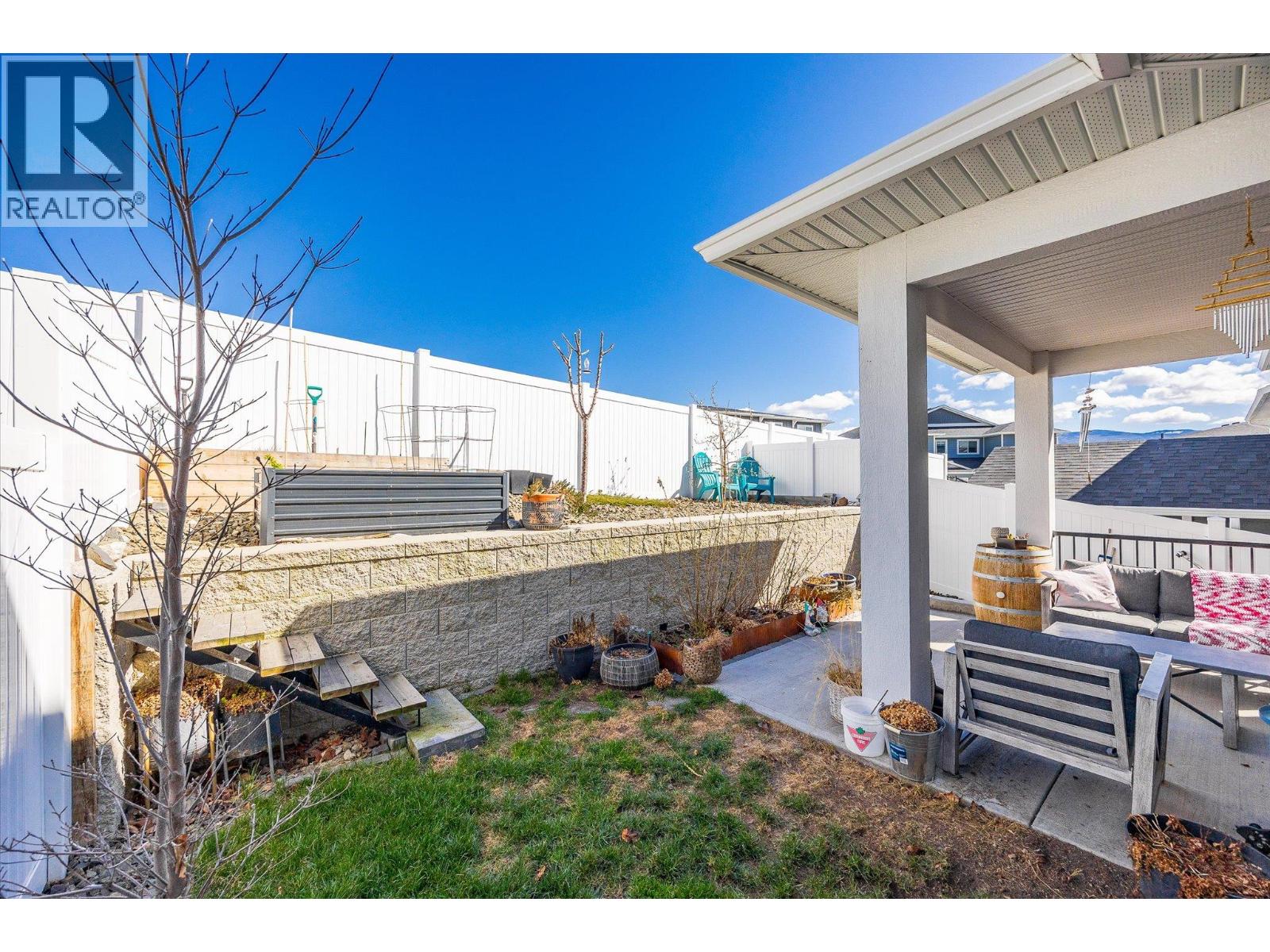 3321 Hawks Crescent