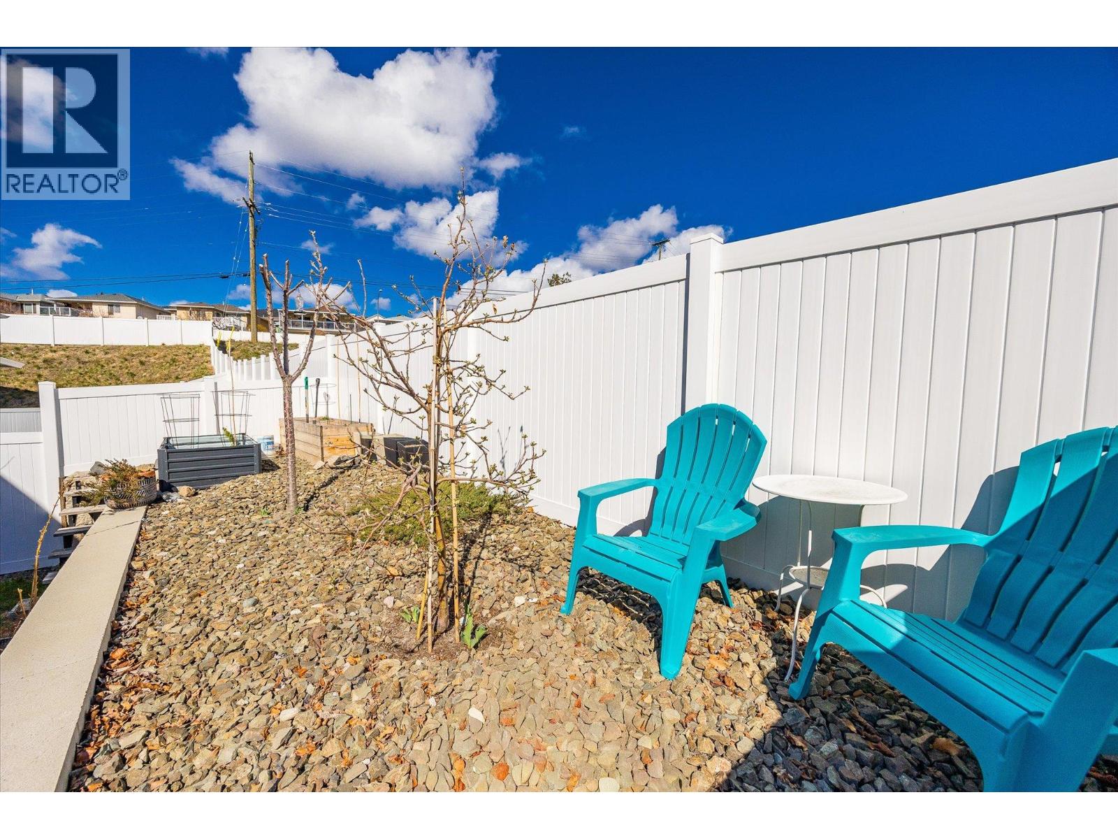 3321 Hawks Crescent