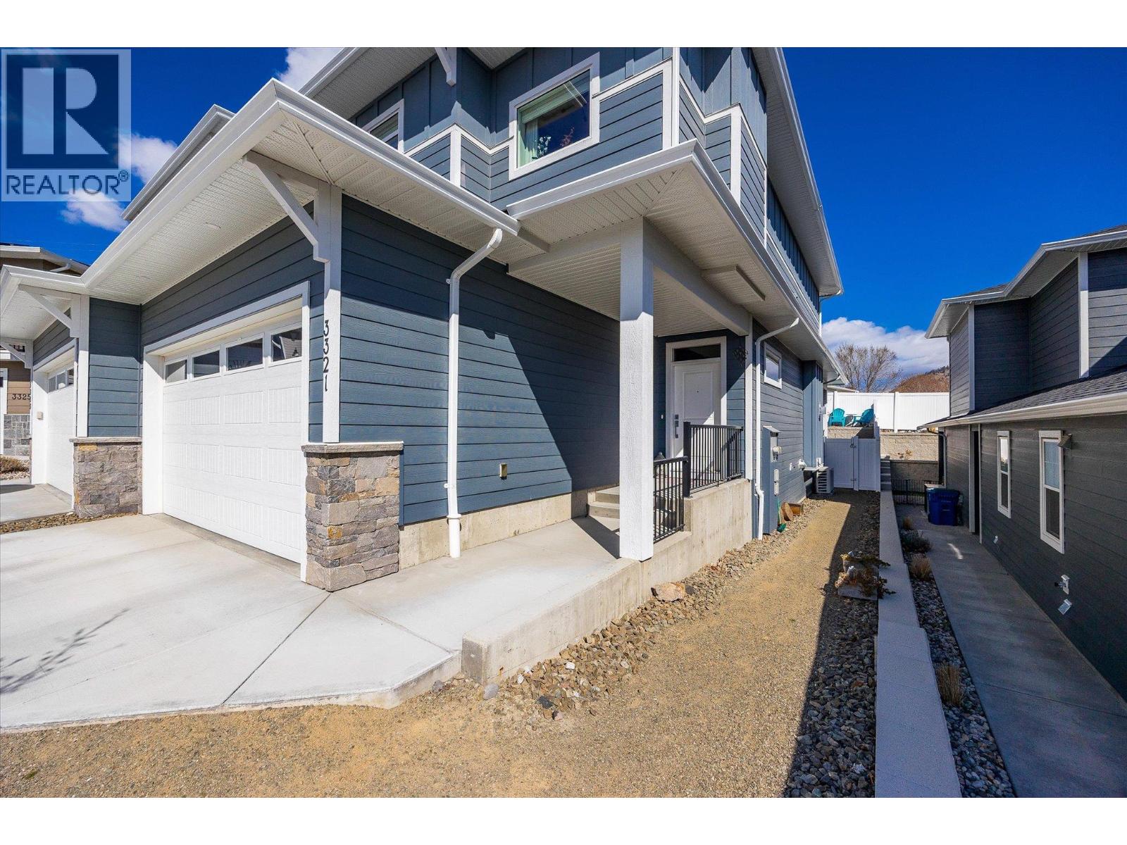 3321 Hawks Crescent