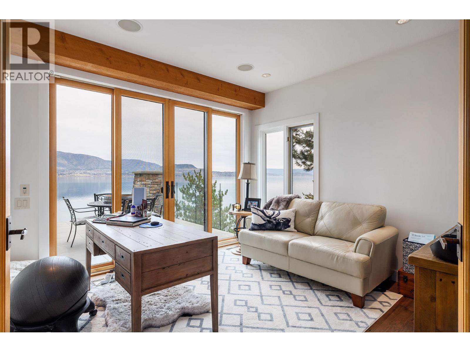 6850 Lakeshore Road