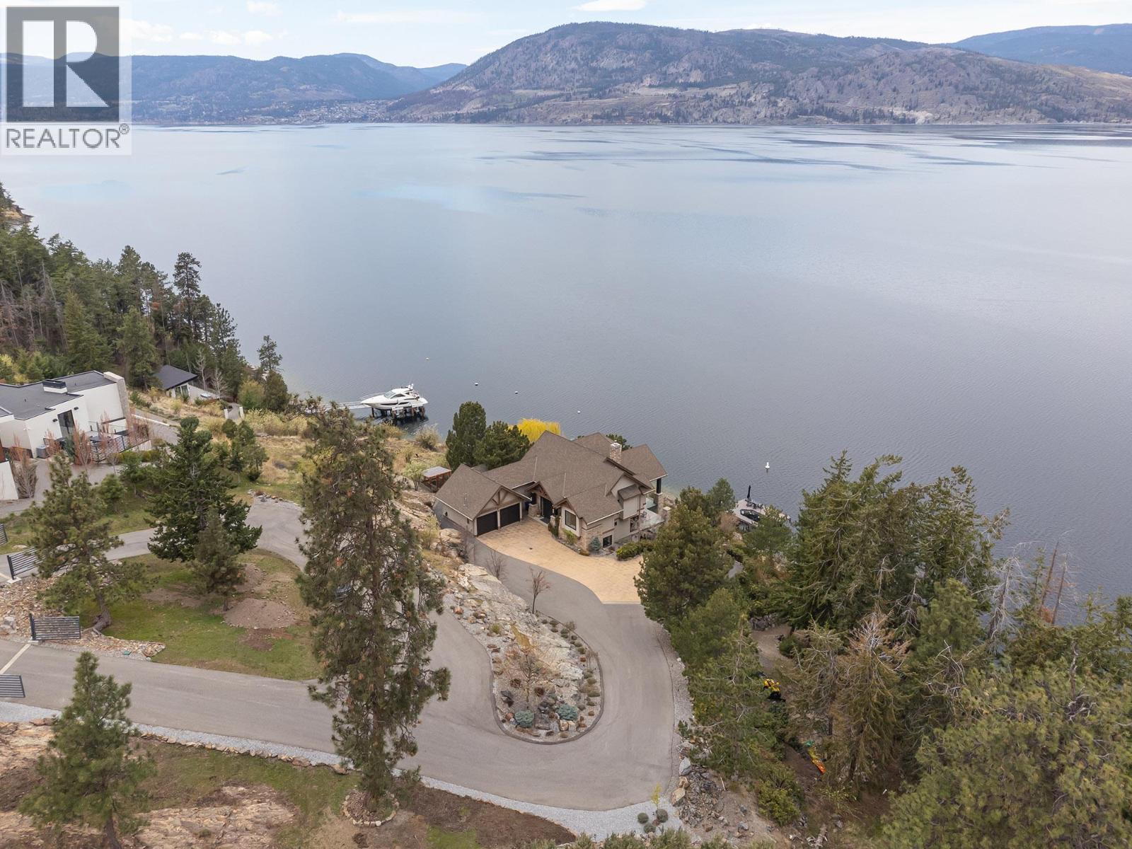 6850 Lakeshore Road