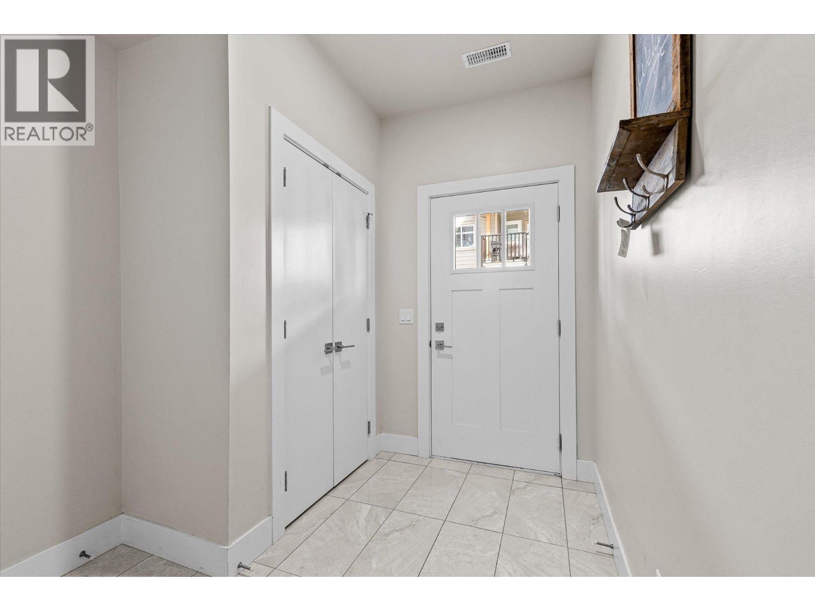 255 Taylor Road Unit# 17