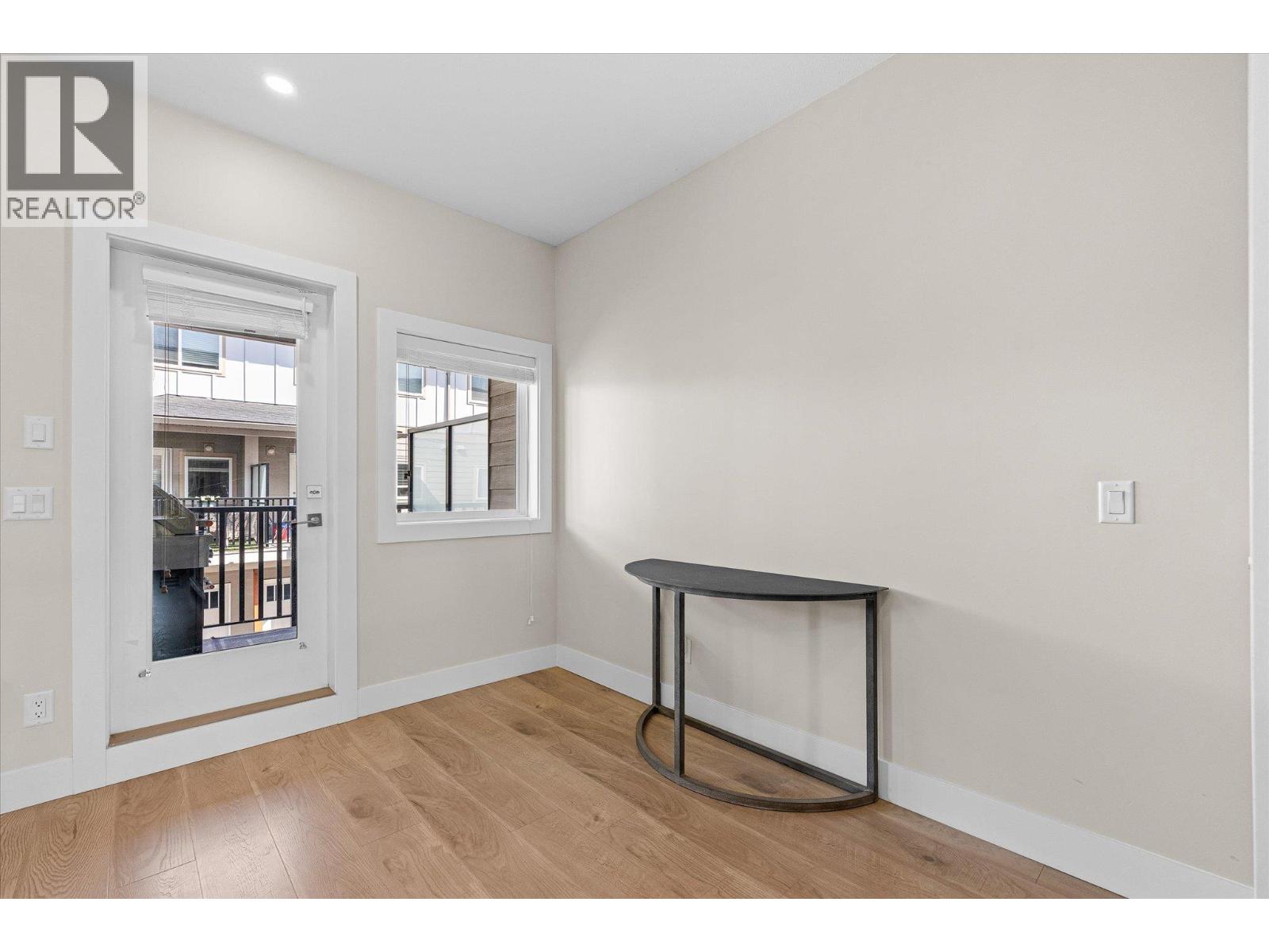 255 Taylor Road Unit# 17